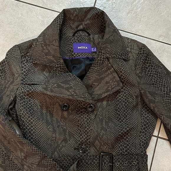 Mexx Women's Trench Coat in Olive Green & Black Snake Pattern - Picture 5 of 13